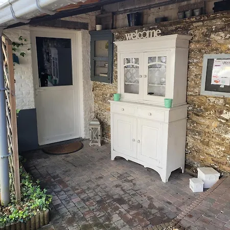 Bed & Breakfast My Bedroom 3*